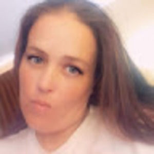 Meet your Posher, Cynthia